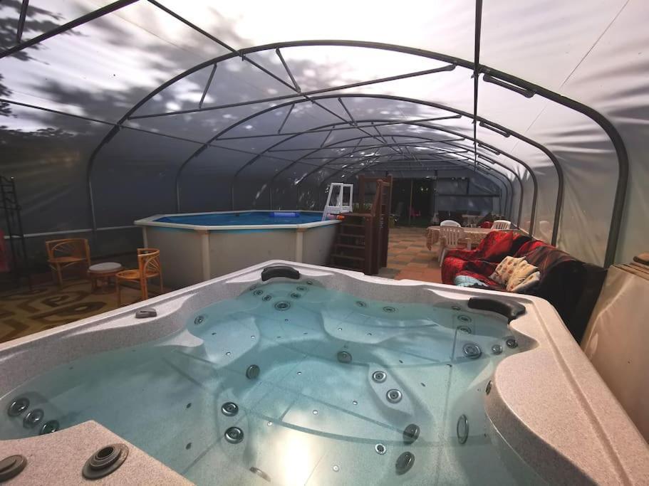 Country Side Haven Two Double Ensuite Bedrooms Couples Exclusive Rate Offered Saint-Michel-de-Montjoie Luaran gambar